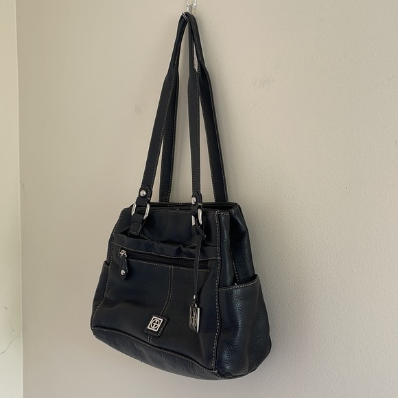 Giani Bernini Black Shoulder Purse! - Picture 2 of 13